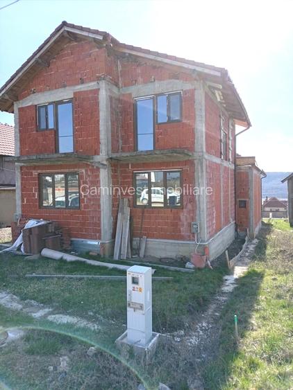 Casa de vanzare in Betfia, cu 6 camere, la rosu, Bihor - 2