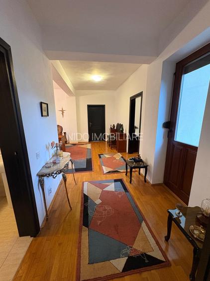 Casa Exclusivistă 9 Camere - Sector 1 - Sisesti - 722 mp. - 6