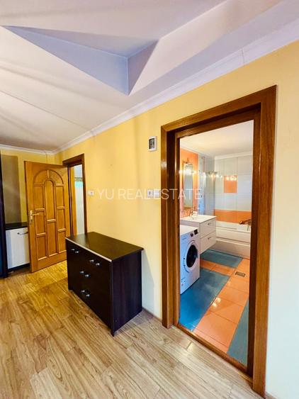 Apartament 4 camere de închiriat – zona Trocadero, str. Poporului - 9