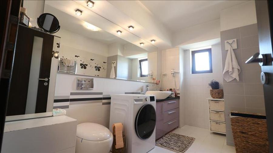 Apartament superb cu mutare imediata, Palas Mall, 128 mp, terasa privata