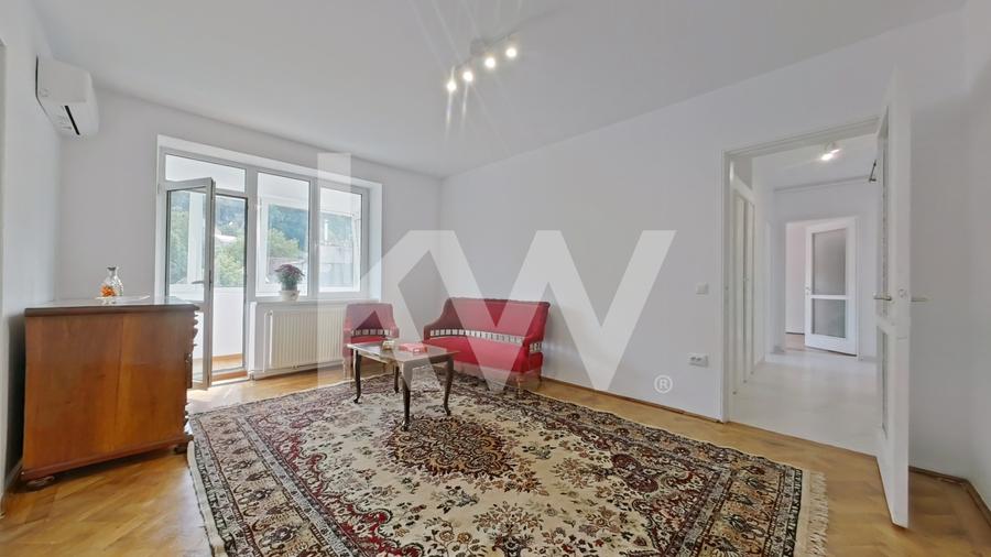 Titlu: Apartament 3 camere, 60 mp, parcare, vedere Tâmpa – Centrul Civic, Brașov