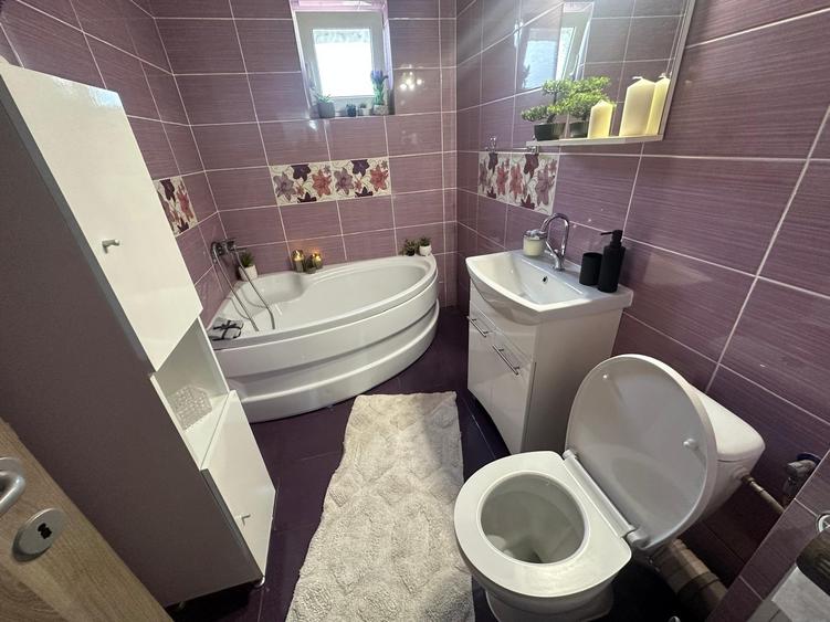 OPORTUNITATE!Apartament 2 CAMERE DECOMANDATE,ZONA ULTRACENTRALA,etaj intermediar