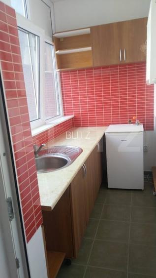 Apartament de vânzare, cu o camera, 44 mp, zona centrala - 3