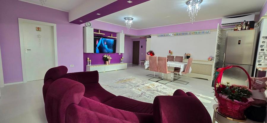 Vând apartament , 4 camere, 92 mp ,km 5