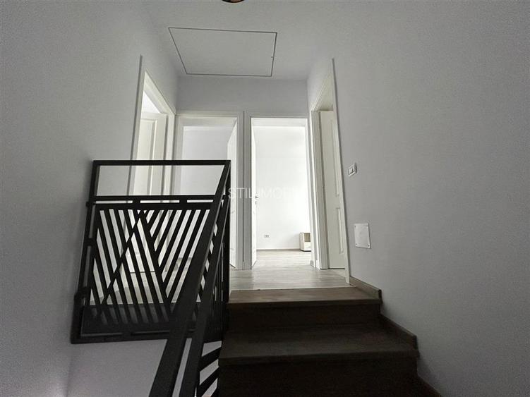 Vila duplex 4 camere la 3 minute de Bellaria