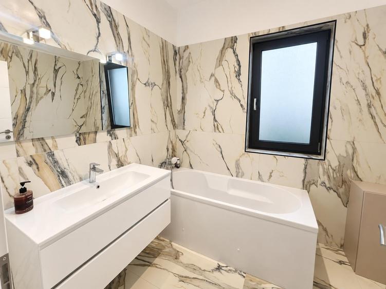 Vila mobilata modern,utilata complet,500 mp curte amenajata,Balotesti