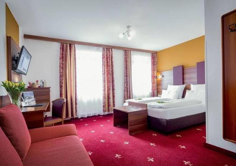 Elegant Ansamblu, Investitional & Antreprenorial Class,Brasov