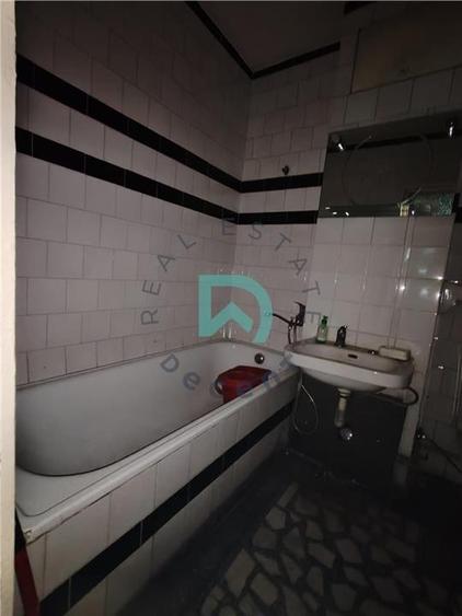 Vanzare spatiu comercial, 57 mp, Zizinului, Brasov