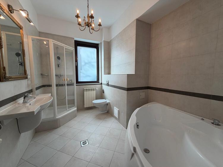 4 Camere || Kiseleff || Parter || Curte || 2 Parcari