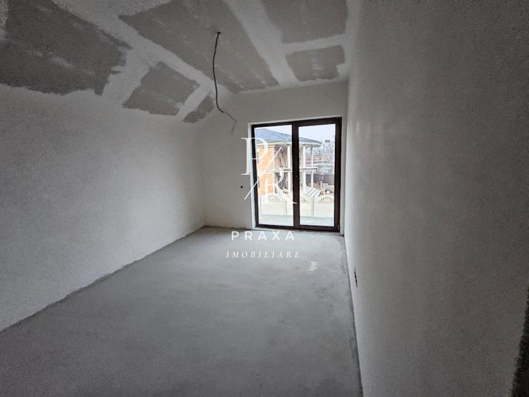 CASA cu garaj, 120 mp utili, 4 camere, 380 mp teren, zona Gilau!
