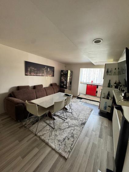 Apartament spațios cu 4 camere, 71 mp utili + balcon, zonă Vasile Alecsandri