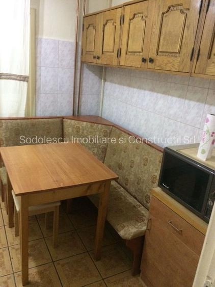 Decomandat si spatios zona Girocului - 11