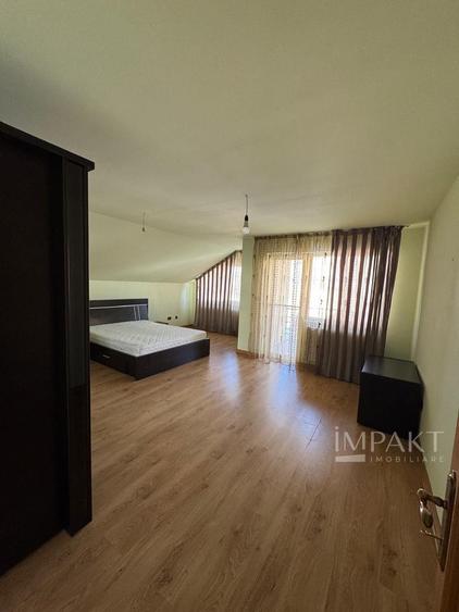 Casă tip duplex, 200 mp, 3 niveluri, 2 locuri de parcare
