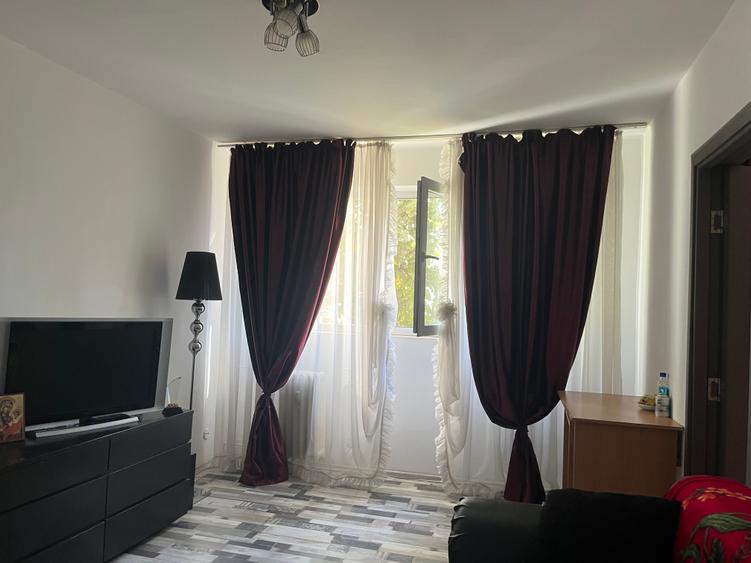 Apartament 2 camere de vanzare : Vest-(Aleea Strejnic)