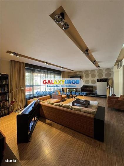 APARTAMENT DE 4 CAMERE PIATA ROMANA