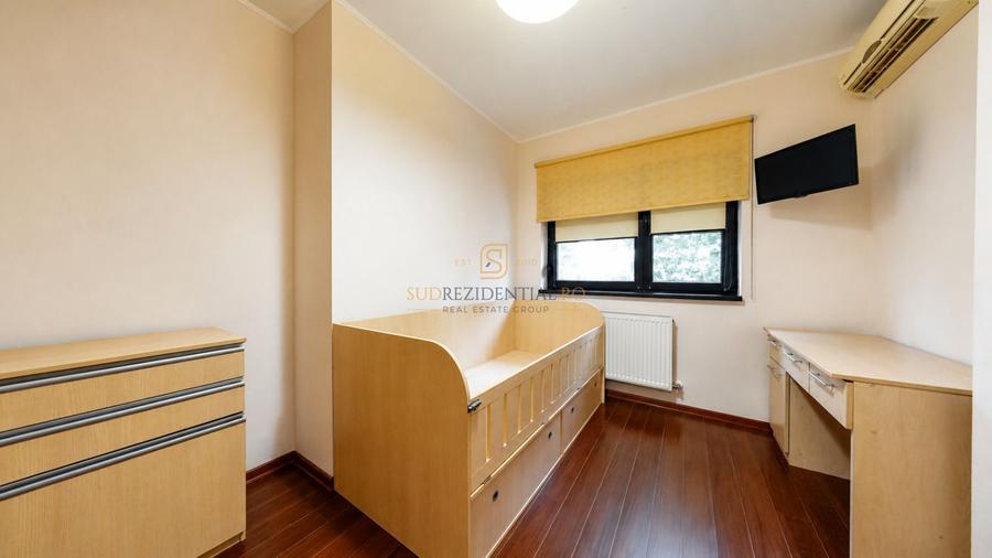 Apartament 3 camere, complet mobilat, decomandat, etaj intermediar