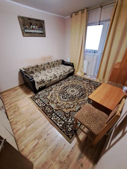 Garsoniera confort sporit, Ipotesti
