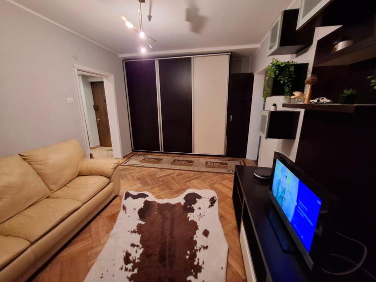 APARTAMENT DE VÂNZARE CU DOUĂ CAMERE IN ZONA LACUL TEI SEC. 2