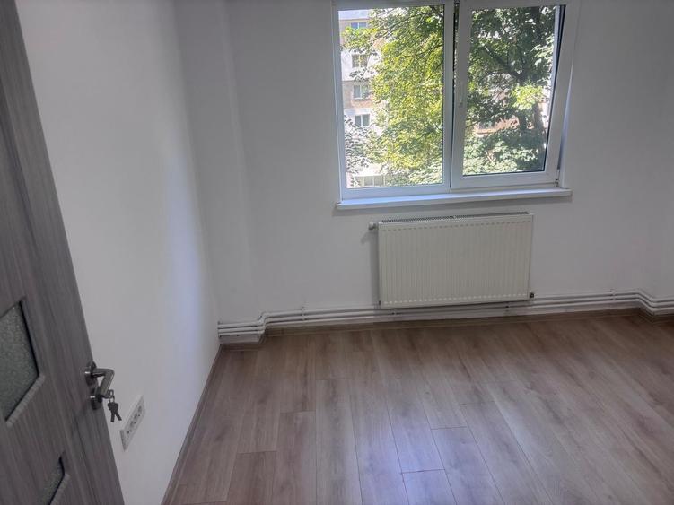 De vânzare apartament 2 camere Renovat