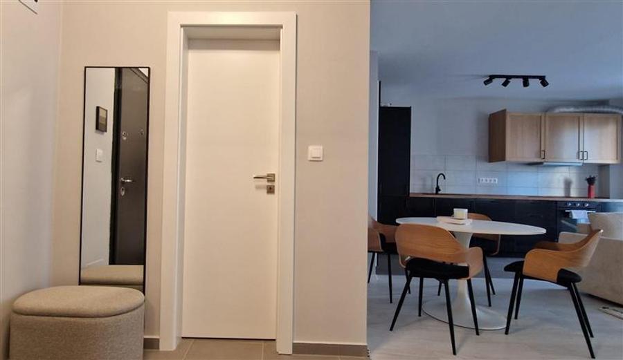 Apartament cu doua camere de inchiriat la Maurer