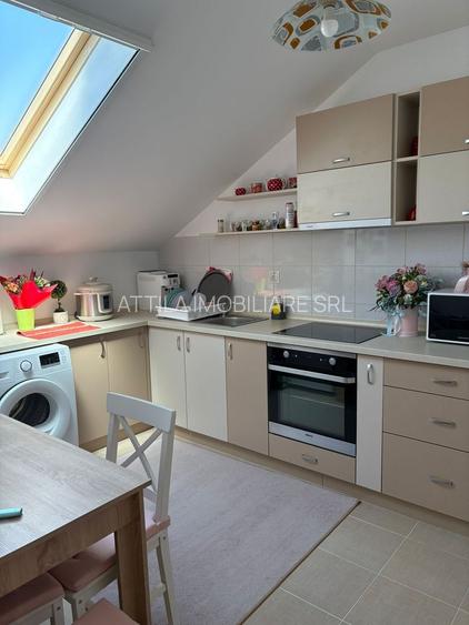Vand 3 camere in Giroc 105000 euro