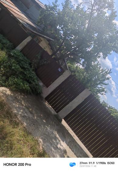 De vânzare: Gospodărie tradițională cu 2 case și teren 1.000 mp – Sat Băhnișoara