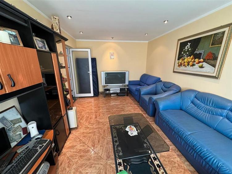 Apartament 2 camere, 54mp, etaj 4 cu acoperis - Central -