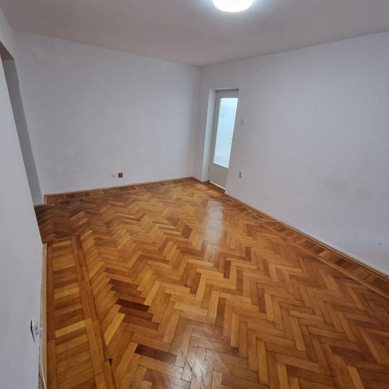 COTROCENI, AP 2 CAM MOBILAT/NEMOBILAT, BD. EROILOR, PARTER, RENOVAT