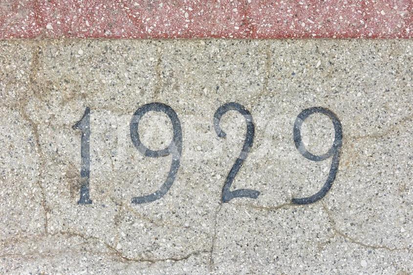 Vila interbelica isi asteapta cu speranta tacuta noul proprietar