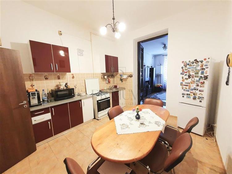 BALCESCU - ISTORIC - PARTER - 3 CAMERE - 2 BAI - GRADINA 90mp - CENTRALA PROPRIE