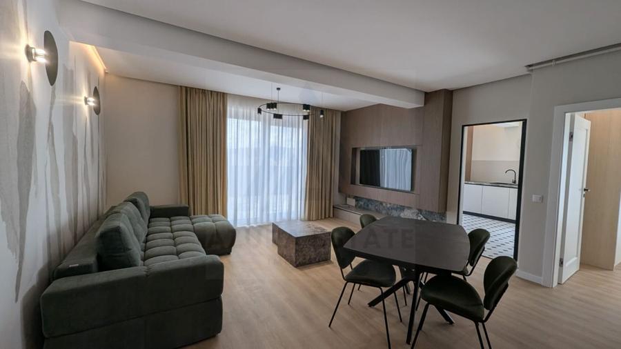 Penthouse premium spatios 120 mp terasa 88 mp etaj 3 zona Lazaret