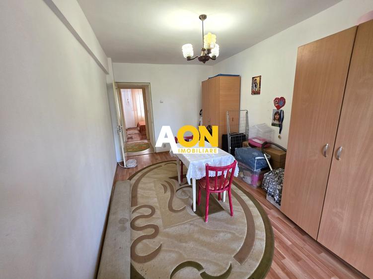 Apartament 3 camere decomandat, etaj 1, zona Tolstoi Cetate