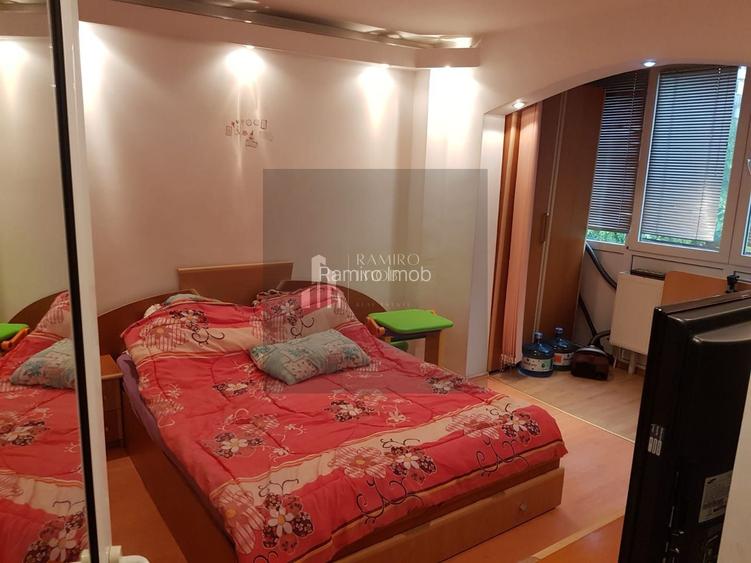 Apartament 3 camere decomandat Drumul Taberei - 12