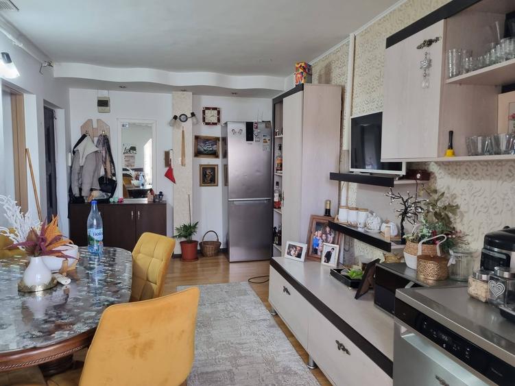 Apartament 3 camere 70mp Dva Nord mobilat utilat 87.000eur neg
