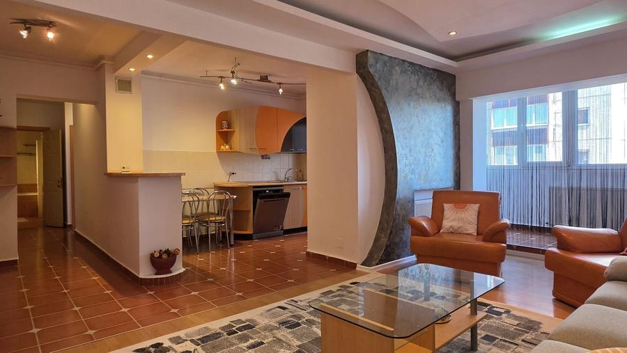 Apartament 3 camere, zona Grivitei