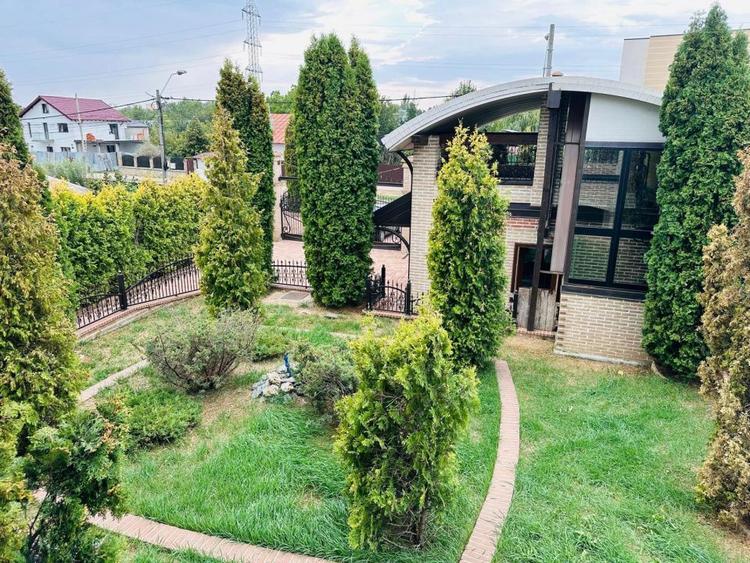 Vila impunătoare in stil italian - Ștefănești, Argeș