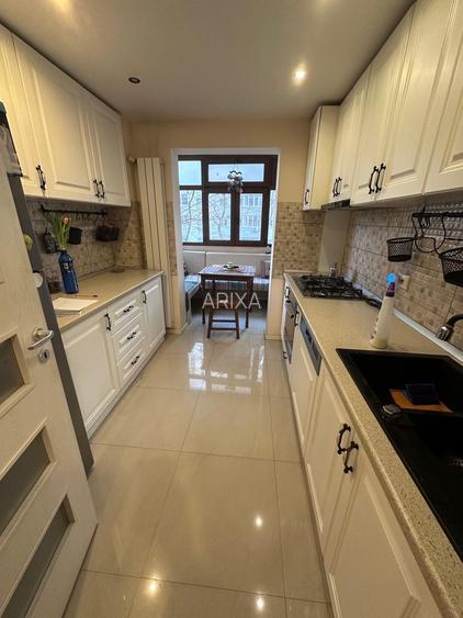 3 CAMERE | 70 MP | BABA NOVAC | RENOVAT MODERN | MOBILAT & UTILAT