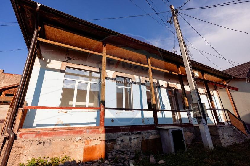 Casă / Vilă cu 3 camere în zona Centrală, strada Gheorghe Doja! - 2
