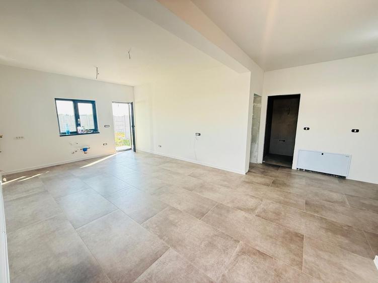 Torontalului – Metro 2 | Duplex pe Parter | 3 Dormitoare | Asfalt | Comision 0%