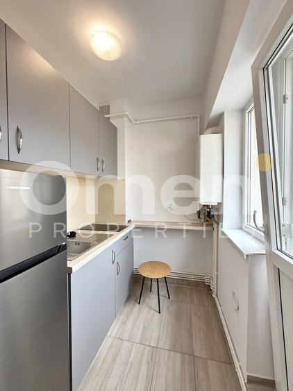 Garsoniera de închiriat | b-dul Traian ( Karaffe) | etaj 4/8 | cu lift