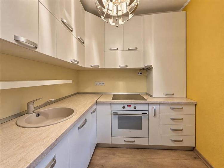Apartament 2 camere 2 bai curte si parcare Cartierul Arhitectilor