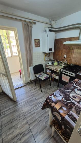 Apartament cu 3 camere | Etaj 1 | Loc de parcare | Cetate | 92.000 €