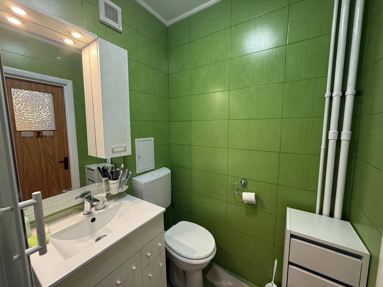 3 Camere Decomandat Reabilitat Termic Boxa 8 mp