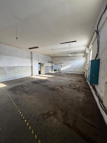 Hale industriale, 628 mp, teren 2.857 mp, front 100 m, zona Orasul Vechi