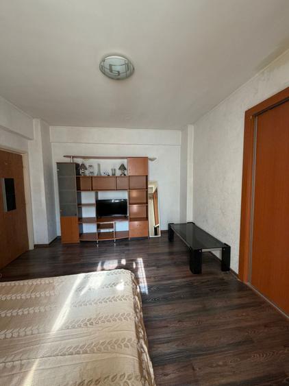 Garsonieră | Metrou P-ta Romană | 36 mp | Renovat 2022 | Pet friendly