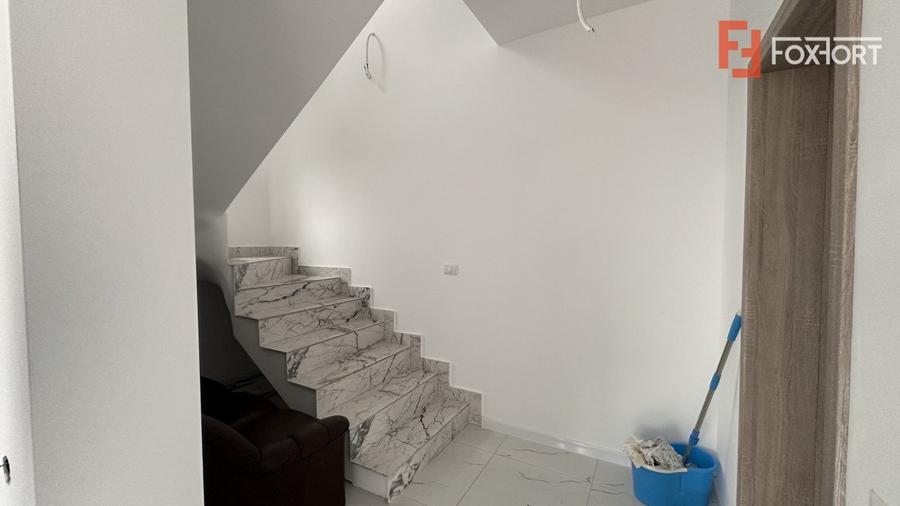 Duplex 4 camere, 110 mp, si teren de 330 mp in Giroc
