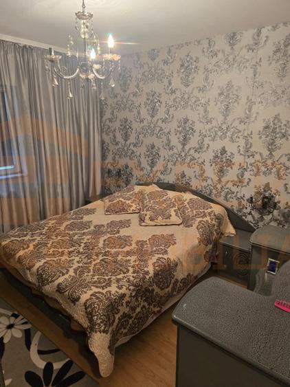 Ofer spre inchiriere apartament cu 2 camere decomandat Casa de Cultura