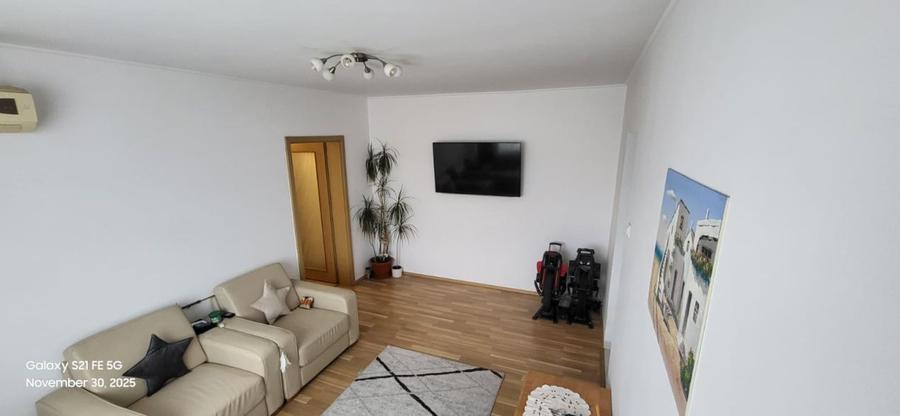 Apartament - 3 camere - semidecomandat - Iancului