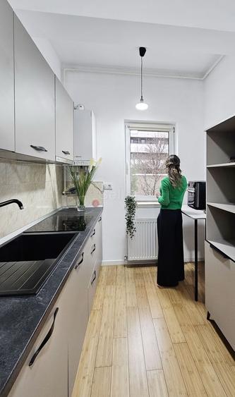 Zona Linistita Terasa Suprafata Generoasa