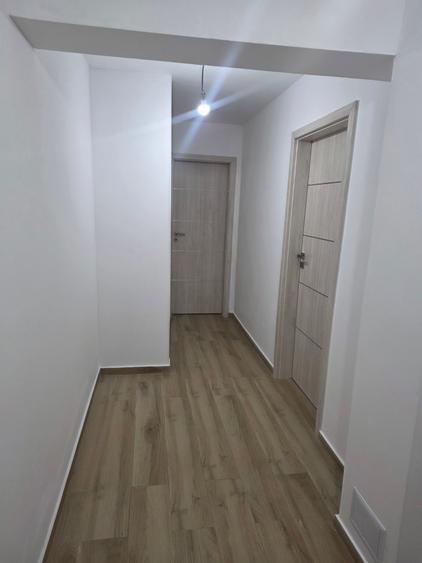 Apartament 3 camere cu 2 bai , tripane , incalzire pardoseala,stradal Giurgiului